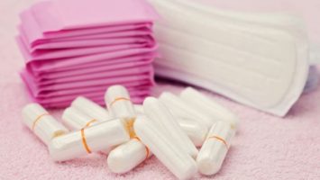 menstruace-vlozky-tampóny