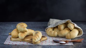 Recept na domácí rohlíky a housky
