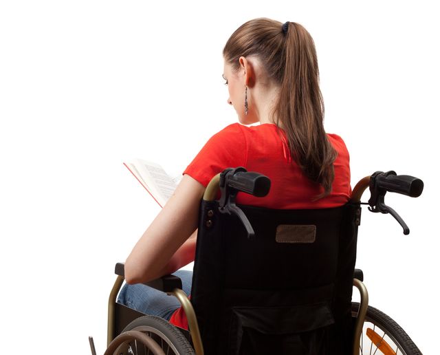 Disabled security. Девушка в инвалидной кресле спиной. Девочка в инвалидном кресле. Инвалид в кресле спиной. Девушка в инвалидной коляске со спины.