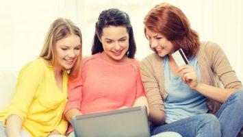 Nakupování na e-shopech online letáky