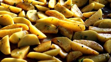FOTO: Brambory na grilu