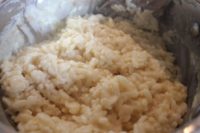 Vmícháme žloutky s cukry