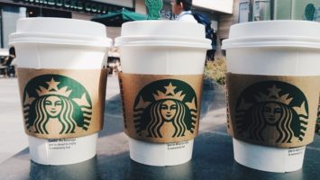 starbucks-kavarna