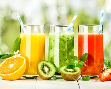 vitaminy_ovoce_koktejl_shutterstock_192709250