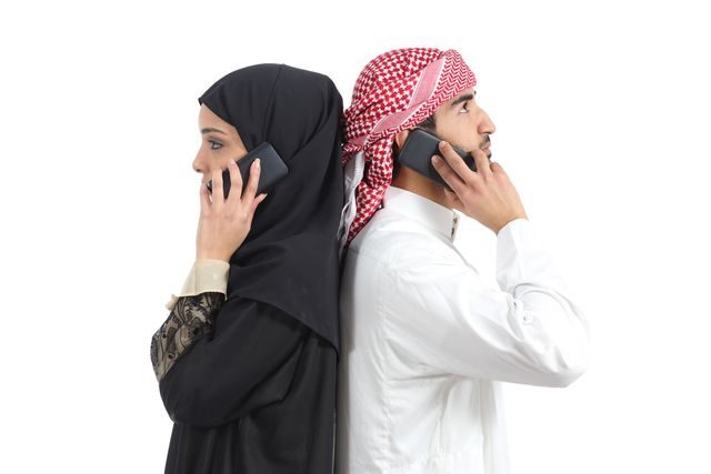 arab-cizinec-telefonovani