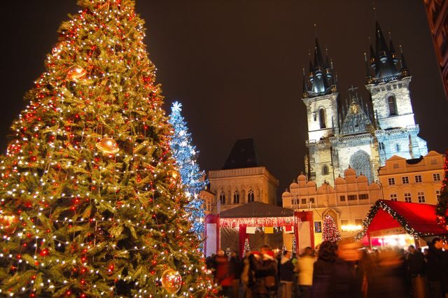 vanoce-praha-staromestske-namesti adventní trhy