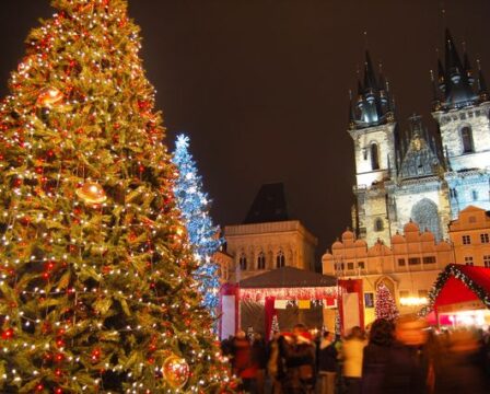 vanoce-praha-staromestske-namesti adventní trhy