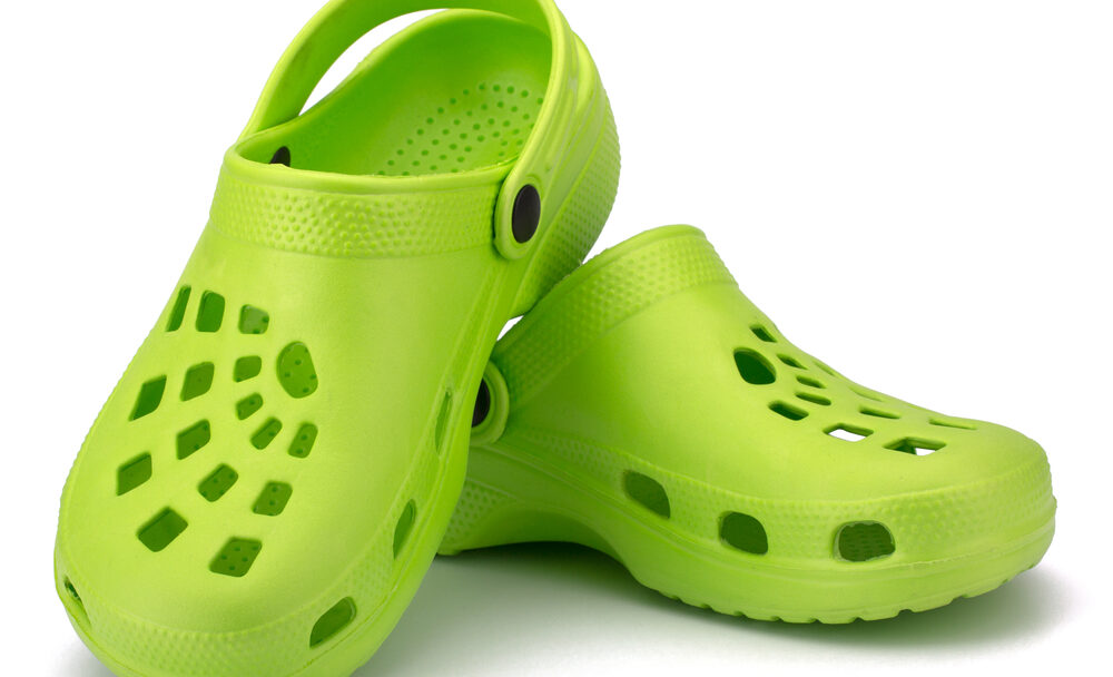 Boty Crocs způsobují závažné problémy