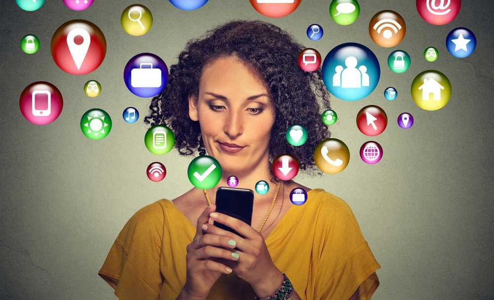 Sociální sítě ničí naše životy, závislost na mobilu