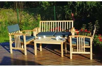 Zahradní dřevěný nábytek