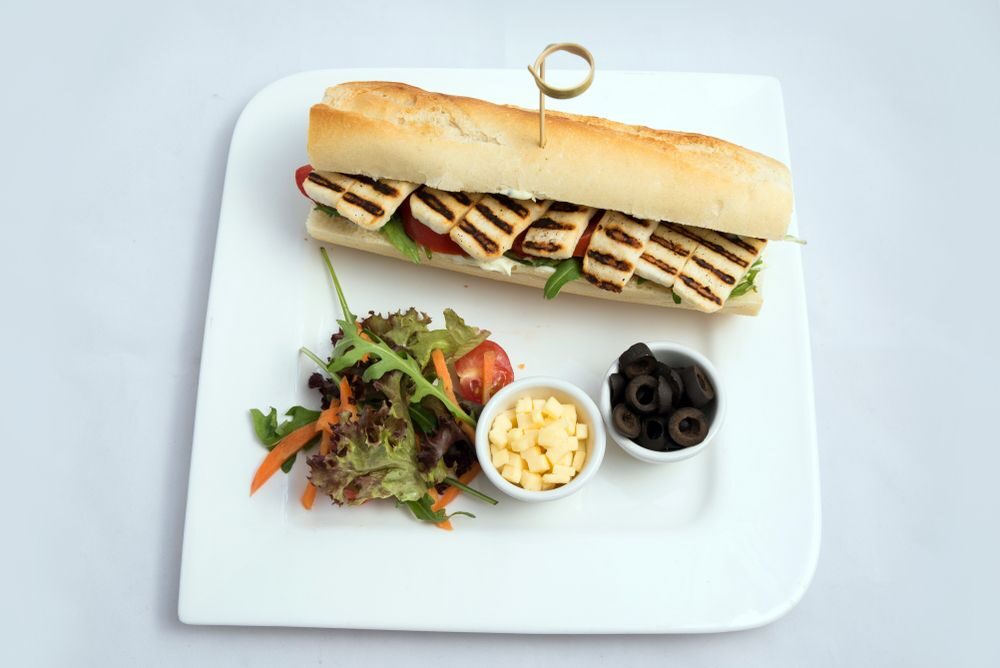 Bageta s halloumi sýrem